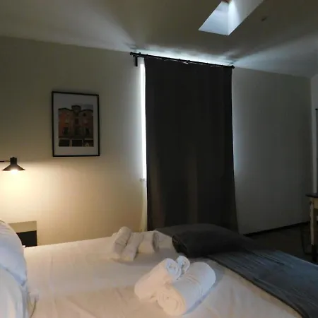 Piumaviola Beds & Парма