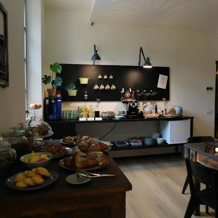 Piumaviola Beds & 4* Парма