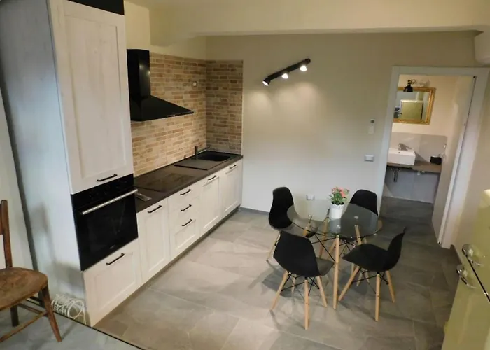 Apart-hotel Piumaviola Beds & Parma