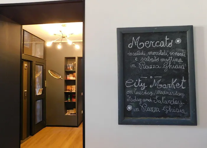 Aparthotel Piumaviola Beds & 4*